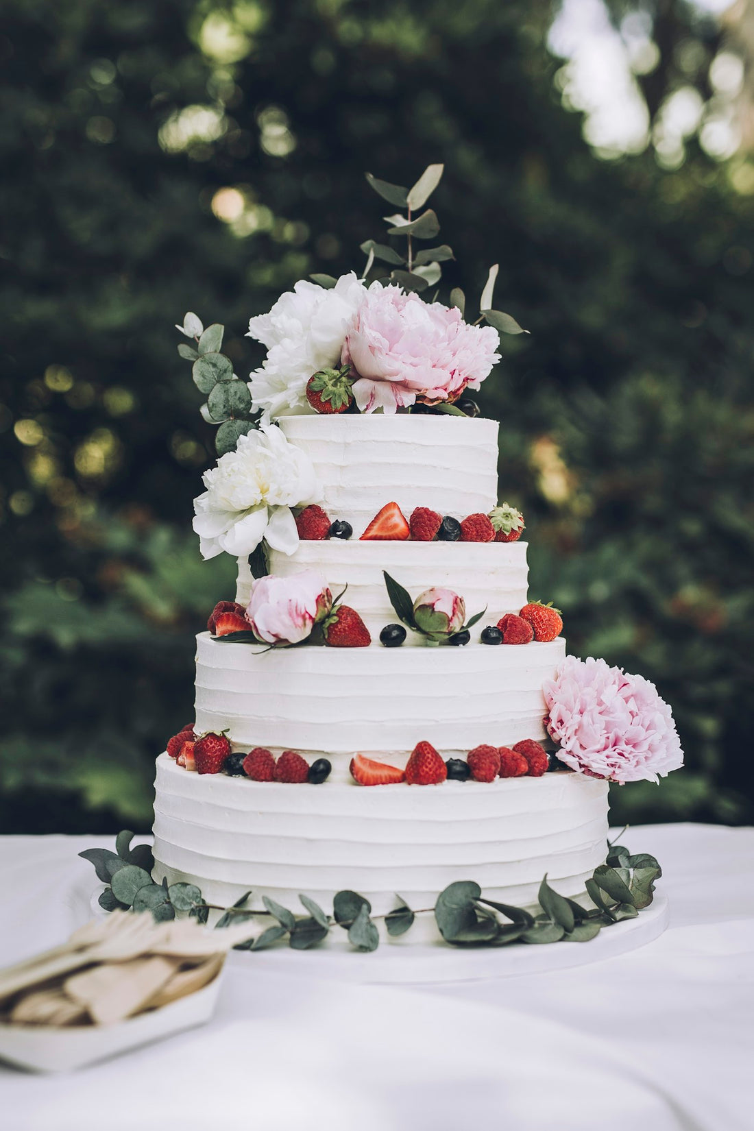 Wedding Table Centerpiece Ideas for Every Budget